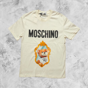 MOSCHINO SHORT SLEEVE T-SHIRT IN CREAM WITH FRONT LOGO PRINT
