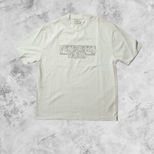 VETEMENTS SHORT SLEEVE T-SHIRT WITH PRINTED FRONT LOGO
